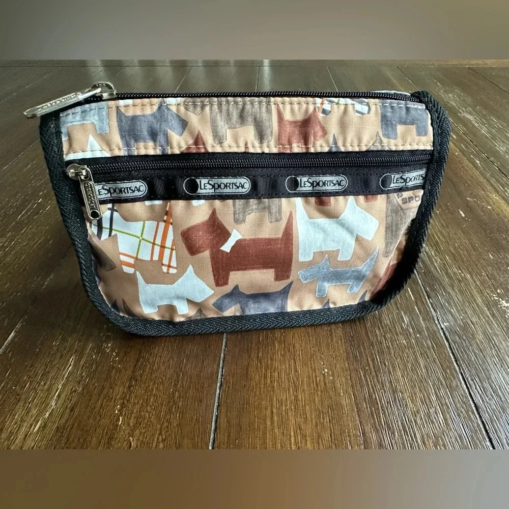 Lesportsac zip pouch
